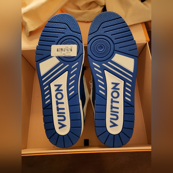 Louis Vuitton blue and white trainer sneaker. Size 8 1/2. NEVER WORN. - Picture 5 of 10